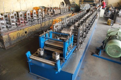 批發(fā)供應(yīng)優(yōu)質(zhì)自動(dòng)C型鋼機(jī)與Z型鋼設(shè)備——價(jià)格合理，廠家直銷